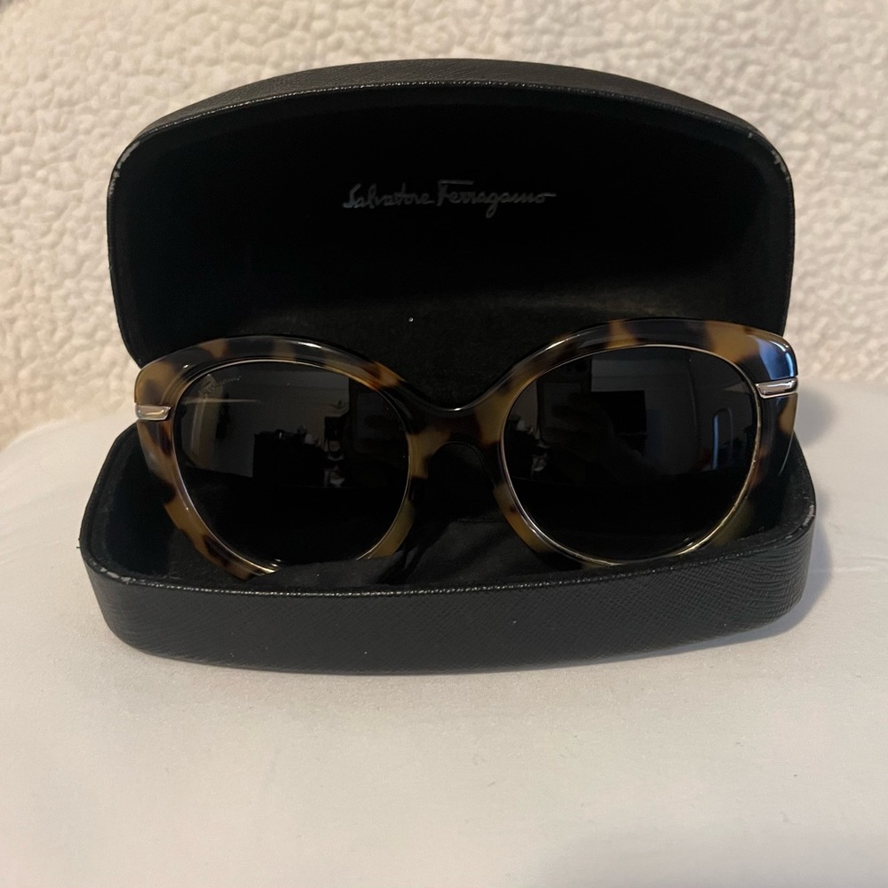 Ferragamo Tortoise Shell Sunglasses - Picture 3 of 6